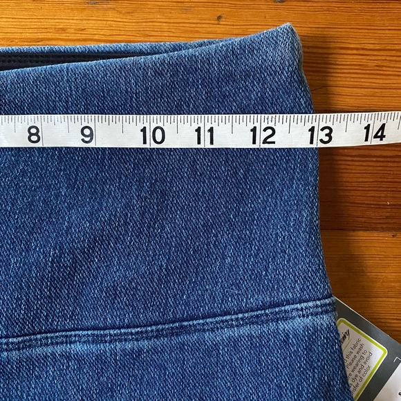 Lyssé legging high rise jeans size S. NWT. - Picture 6 of 9